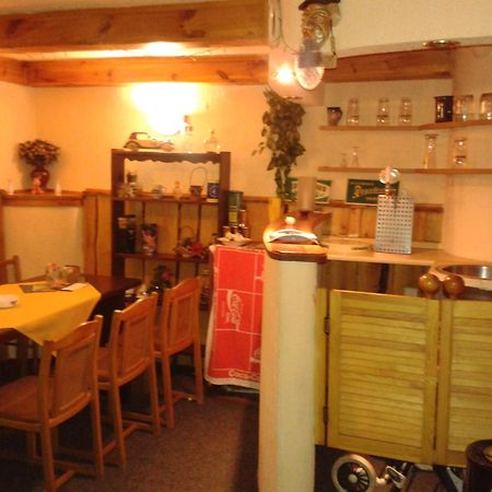 Penzion Havaj Karlovy Vary Ngoại thất bức ảnh