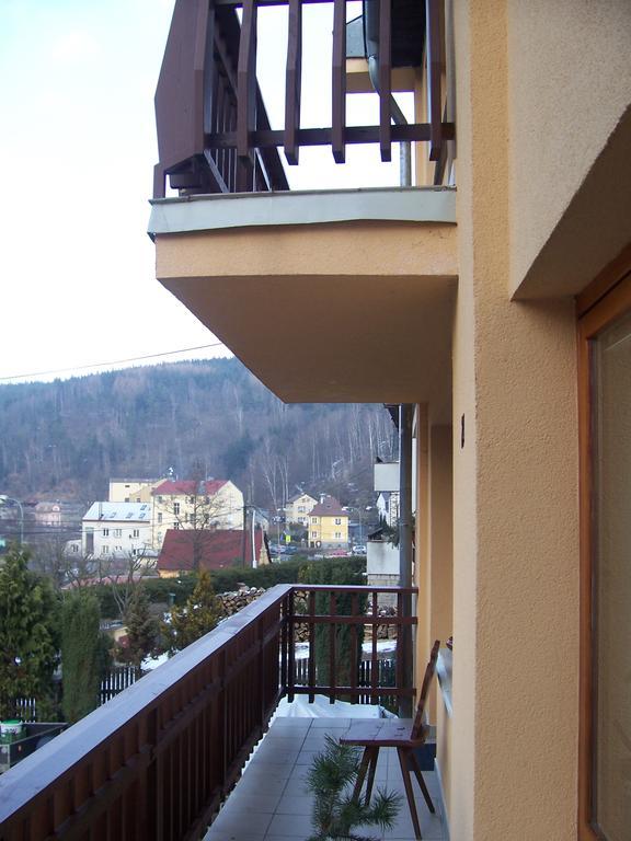 Penzion Havaj Karlovy Vary Ngoại thất bức ảnh