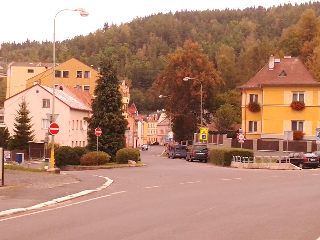 Penzion Havaj Karlovy Vary Ngoại thất bức ảnh
